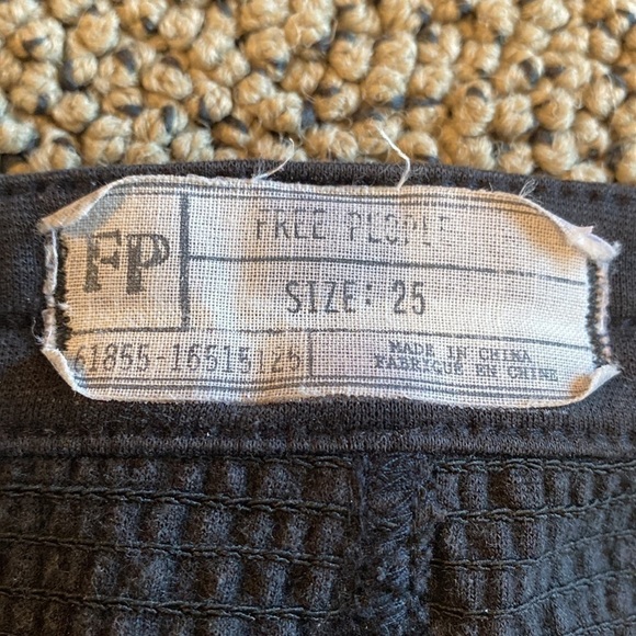 Free People Button Fly Skinny Pants Women’s Size 25 w/ Ankle Zippers - Picture 6 of 8